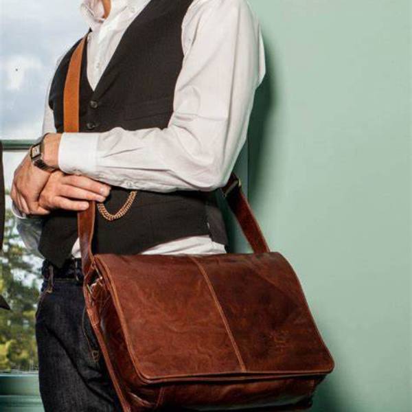 leather messenger bag